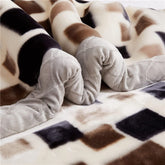 LGYKUMEG Korean Mink Blanket King Size,2 Ply Blanket,4Kg Heavy Sliky Soft and Warm，Raschel Blanket for Autumn,Winter,Bed,Sofa,G,79"x91"